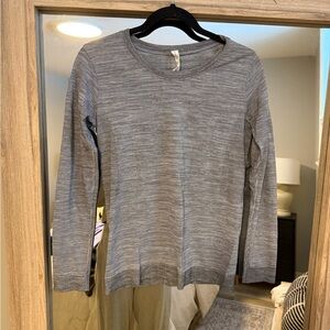 Lululemon Scuba Gray Women's Long Sleeve Too